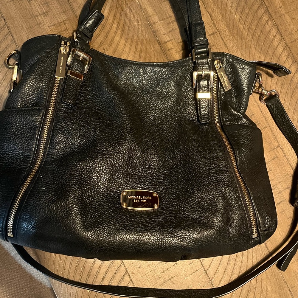 Michael Kors Purse - Black w/ gold hardware